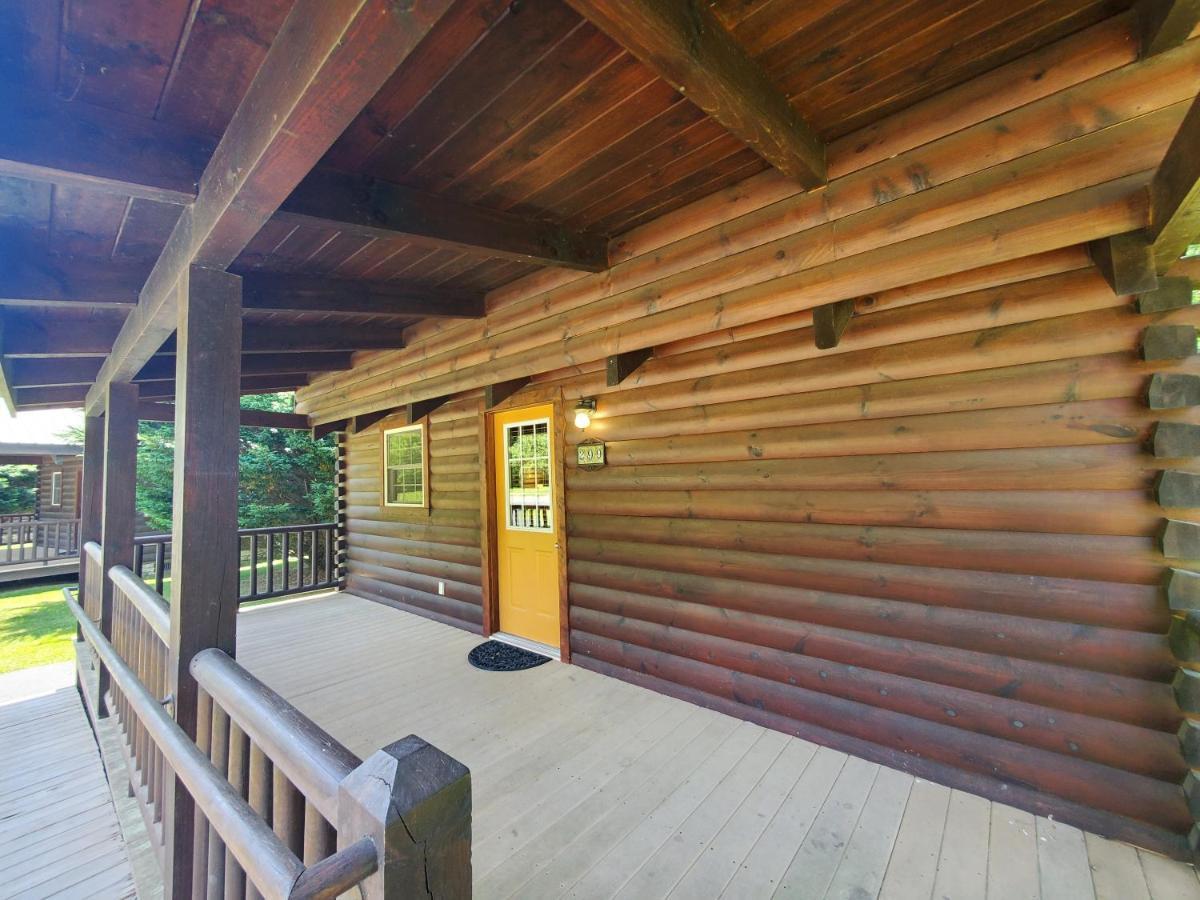 New River Trail Cabins Galax Экстерьер фото