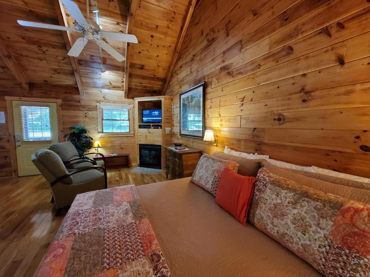New River Trail Cabins Galax Экстерьер фото