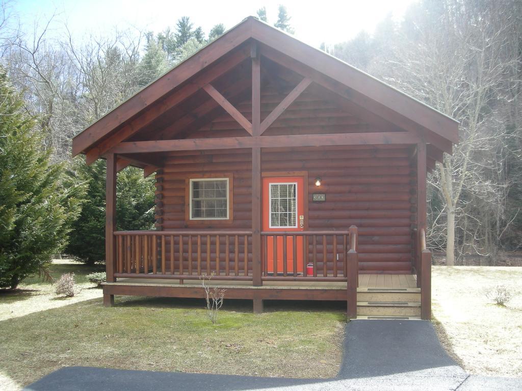 New River Trail Cabins Galax Экстерьер фото